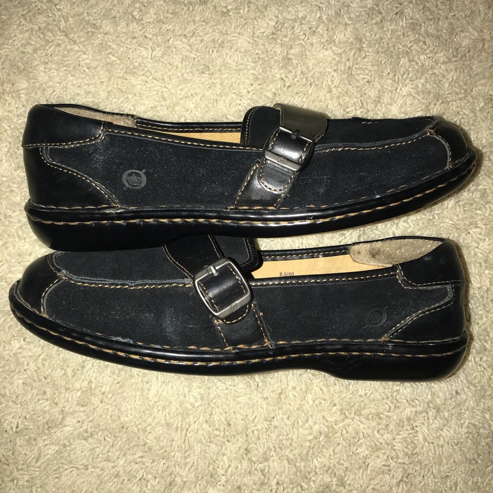 BORN women’s suede leather loafers